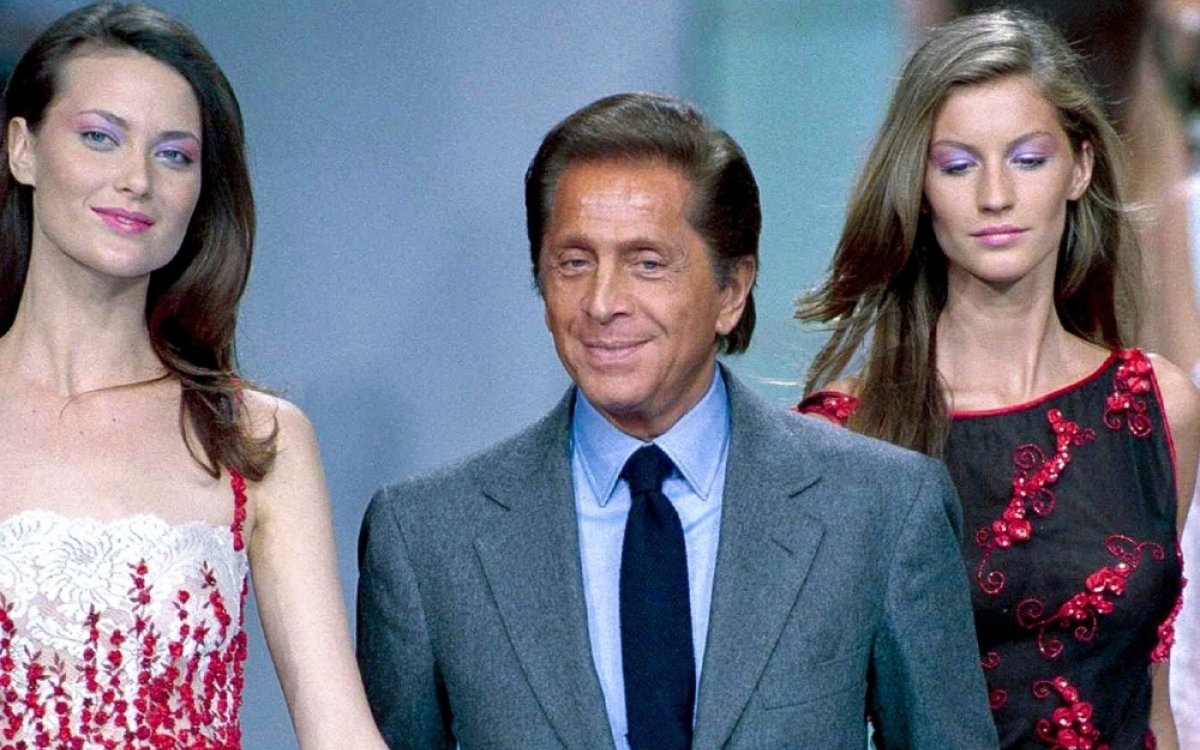 A murit Valentino Garavani, fondatorul bradului Valentino. "Ultimul împărat al modei" avea 93 de ani