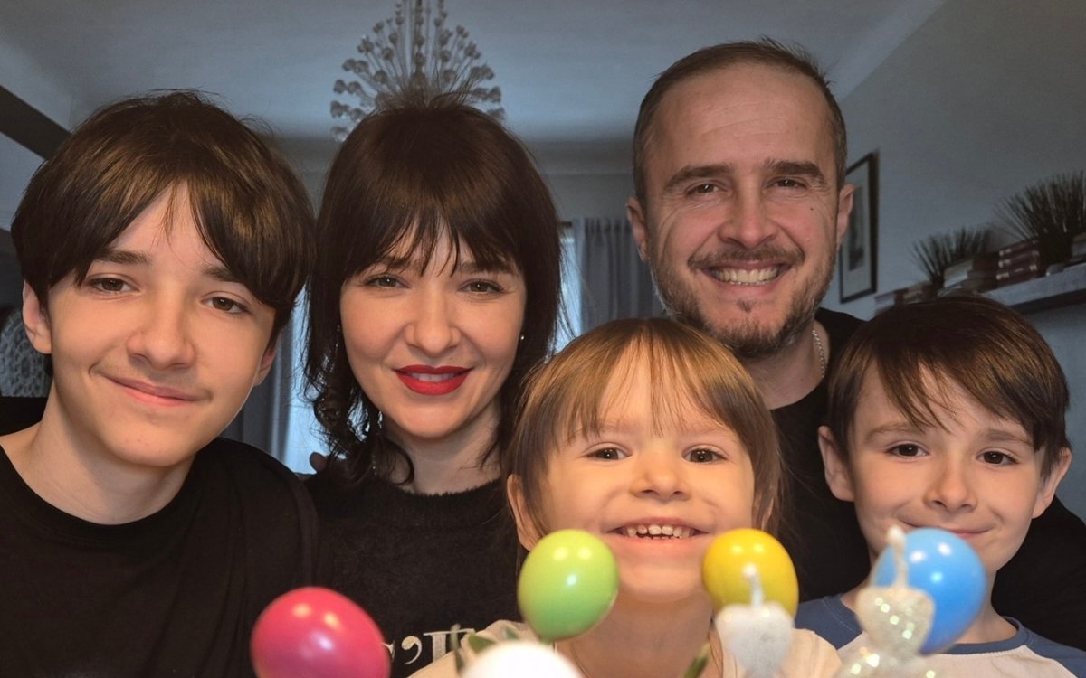 Roxana, soția lui Șerban Copoț, a împlinit 42 de ani. Ce mesaj emoționant i-a transmis artistul: "Un model de mamă și soție"