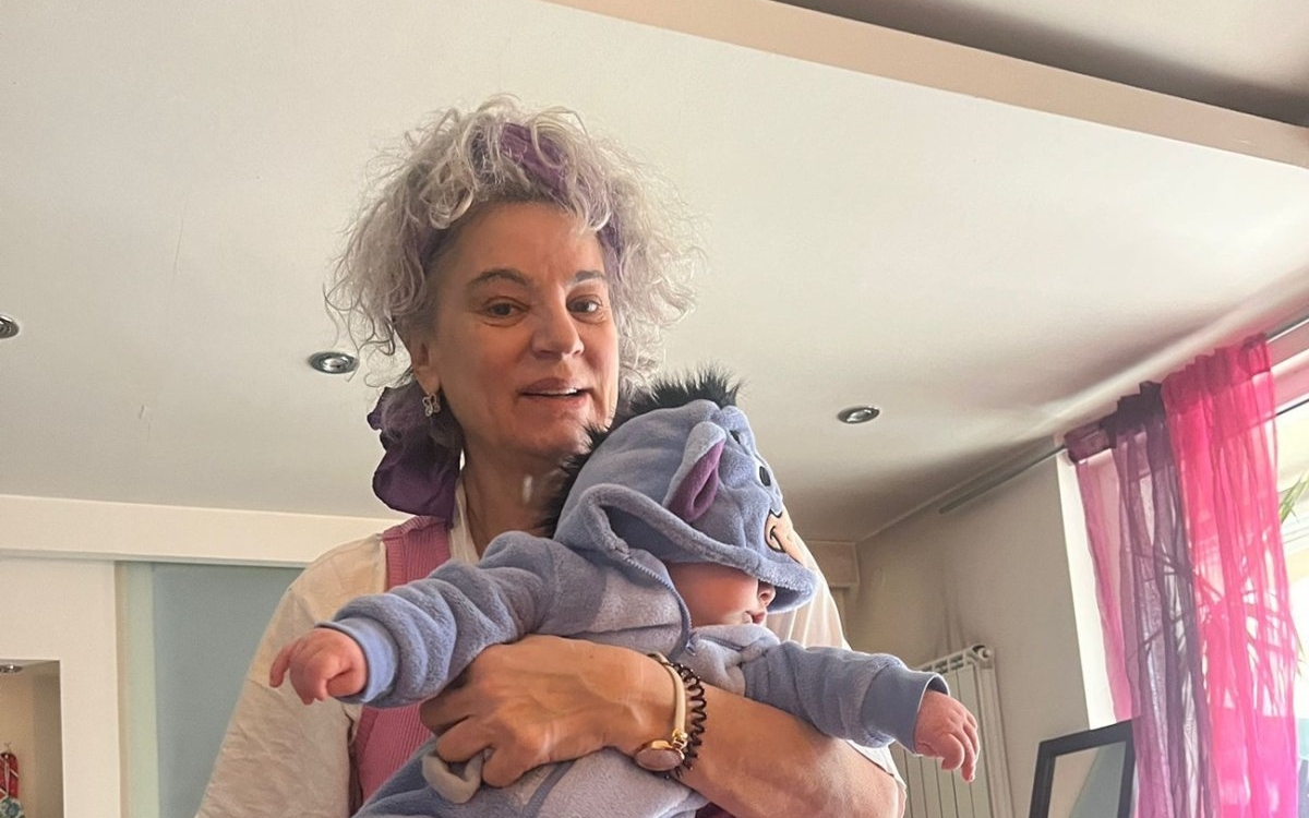 Maia Morgenstern, extrem de prezentă în viața nepotului său. Micuțul Amos Ezra crește sub privirile ei