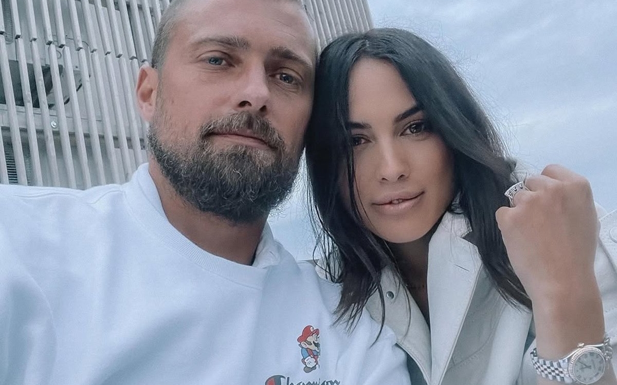 Gabi Tamaș a mărturisit cine este „cocoșul" în casa lui. Banii familiei stau de ani buni doar la soția lui