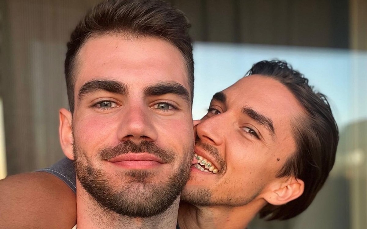 Alejandro, logodnicul lui Emil Rengle, se simte mai bine ca oricând în România. "Eu sunt Alexandru"