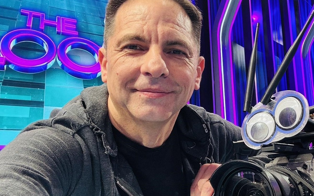 Dan Negru împlinește 55 de ani. De ce posteaza rar imagini cu familia în mediul online