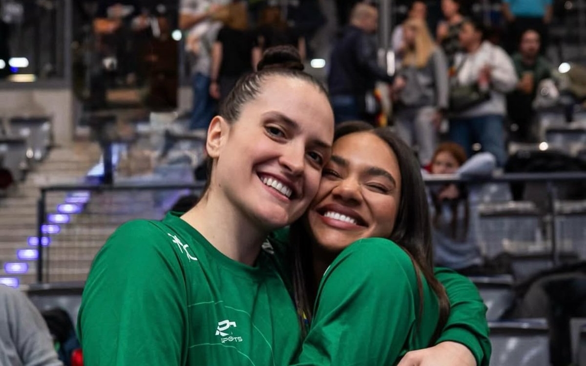 Două handbaliste de la CSM București și-au făcut publică iubirea. Elizabeth Omoregie și Gabriela Moreschi formează un cuplu asumat