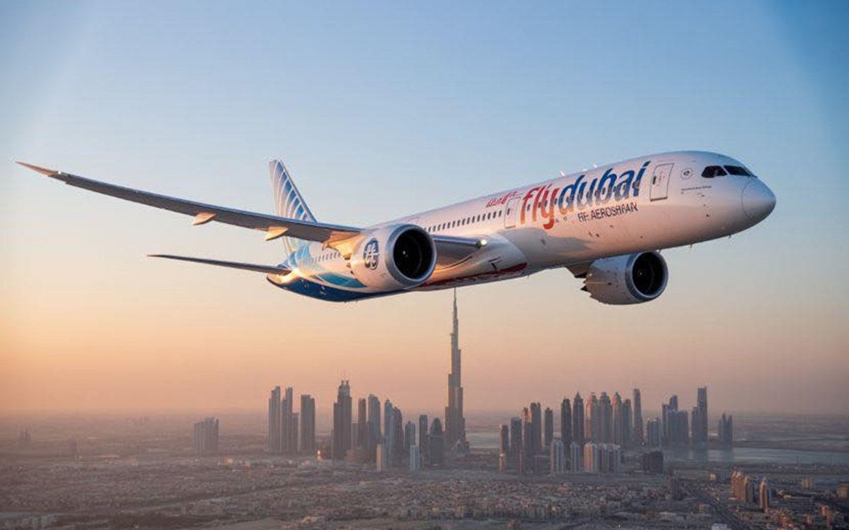 Românii aflați în Orientul Mijlociu nu mai au bani să se întoarcă acasă. Cât a ajuns să coste un bilet de avion din Dubai