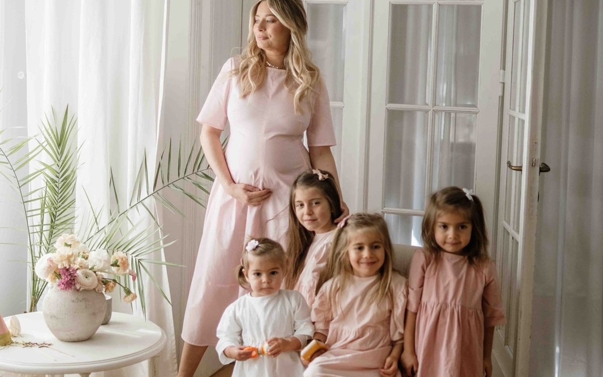 Laura Cosoi a aflat sexul bebelușului. Ce surpriză plănuiște pentru fetițele ei