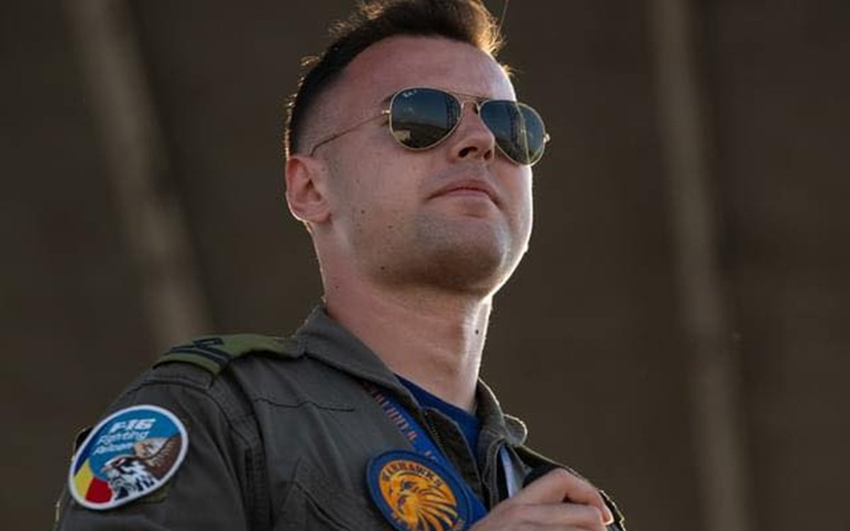 Soția lui Octavian, pilotul care a murit încercând să salveze un câine, este distrusă de durere. „Acum 4 ani Dumnezeu mi-a oferit cel mai minunat bărbat"