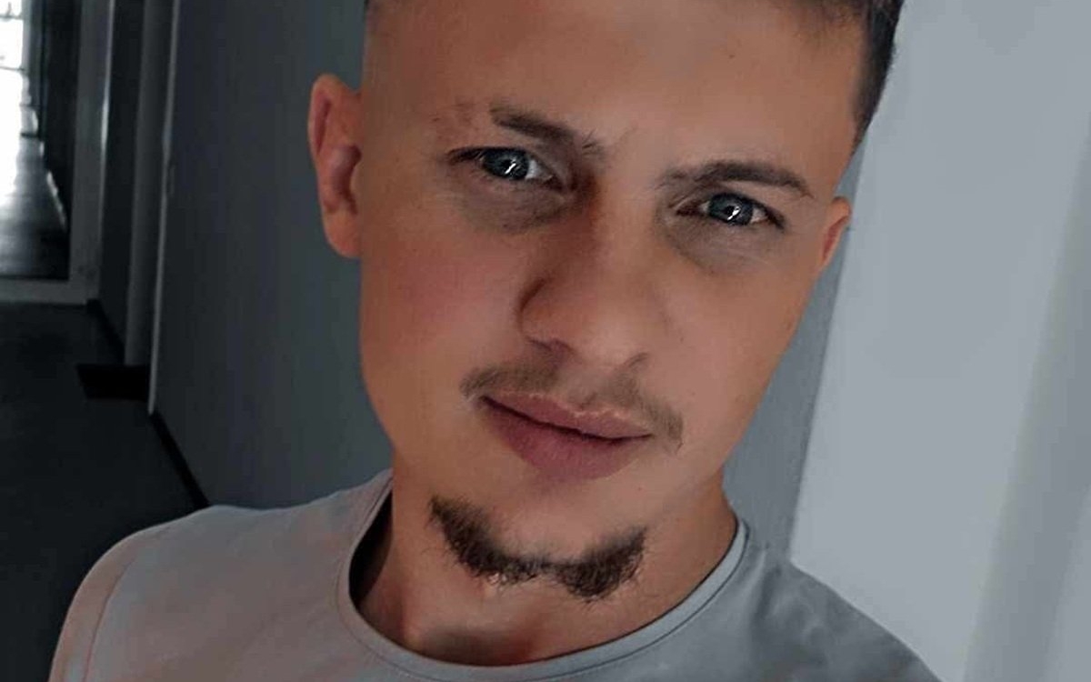 Lucian, tânărul din Vaslui ucis de adolescentul de 16 ani urmează să fie condus pe ultimul drum. Sătenii strâng bani pentru înmormântare