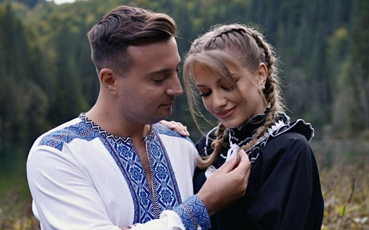 Mesajul subtil prin care Codruța Filip dă de înțeles că soțul ar fi greșit față de ea: „Nimeni nu joacă mai bine rolul de victimă”