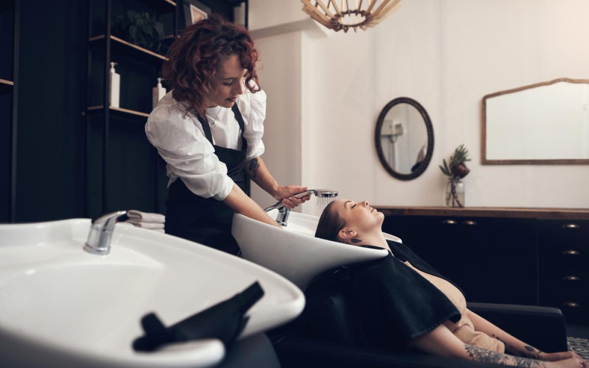 De ce contează atmosfera atunci când alegi un salon de înfrumusețare