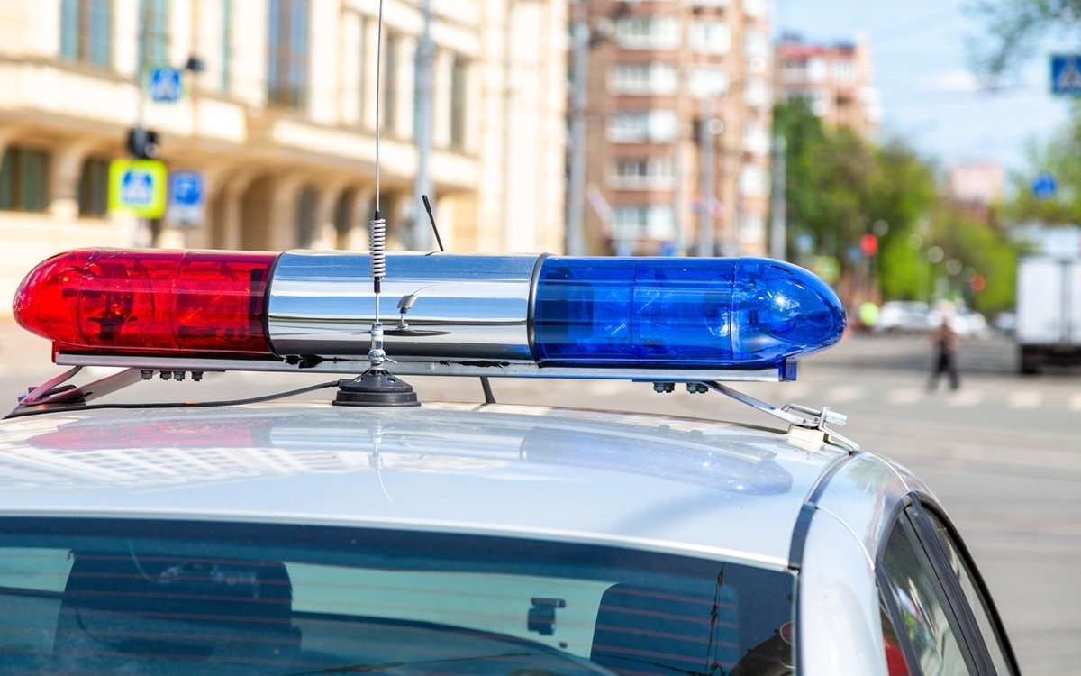 Scandal uriaș în Poliție! Un tânăr agent din Constanța este acuzat că a violat o minoră. Avea în telefon imagini indecente cu ea