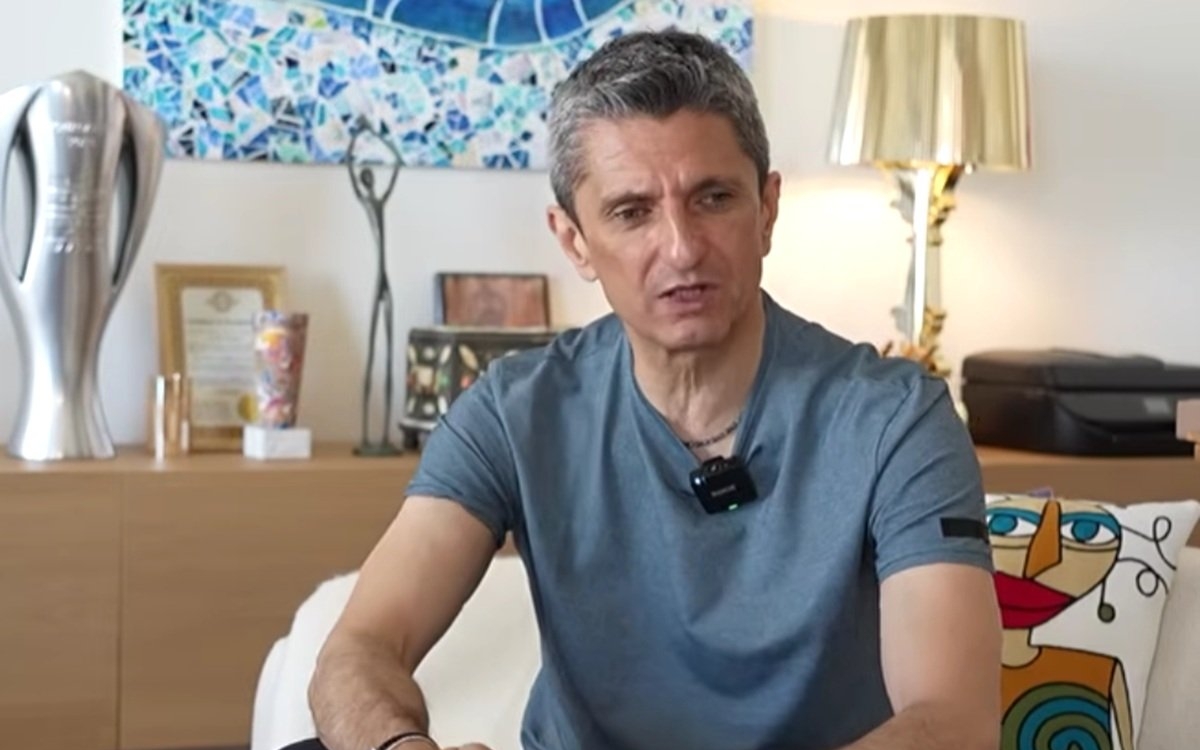 Răzvan Lucescu a făcut dezvăluiri emoționante despre ultimele clipe alături de tatăl său. „Mi-a pus fiul meu Matei telefonul cu el pe WhatsApp, prin video, dar era obosit”