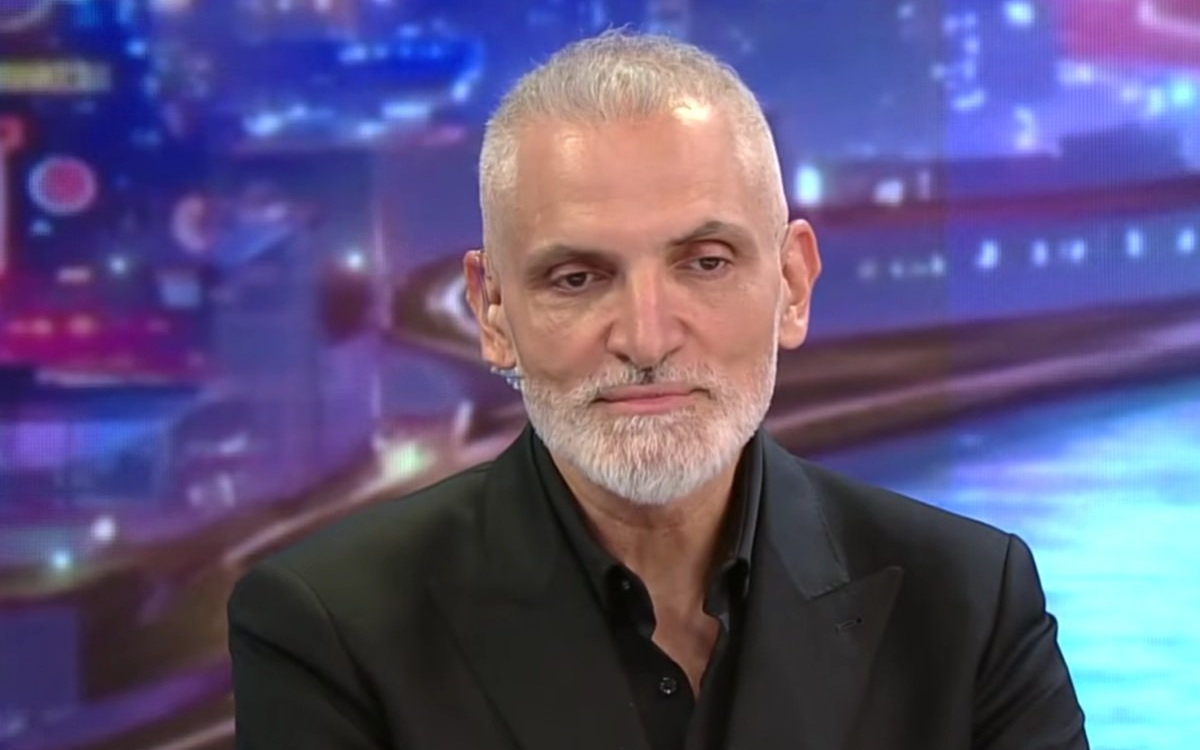 Damian Drăghici, bunic la 56 de ani. Fiica lui "secretă" a devenit mamă, iar nepoata îl adoră