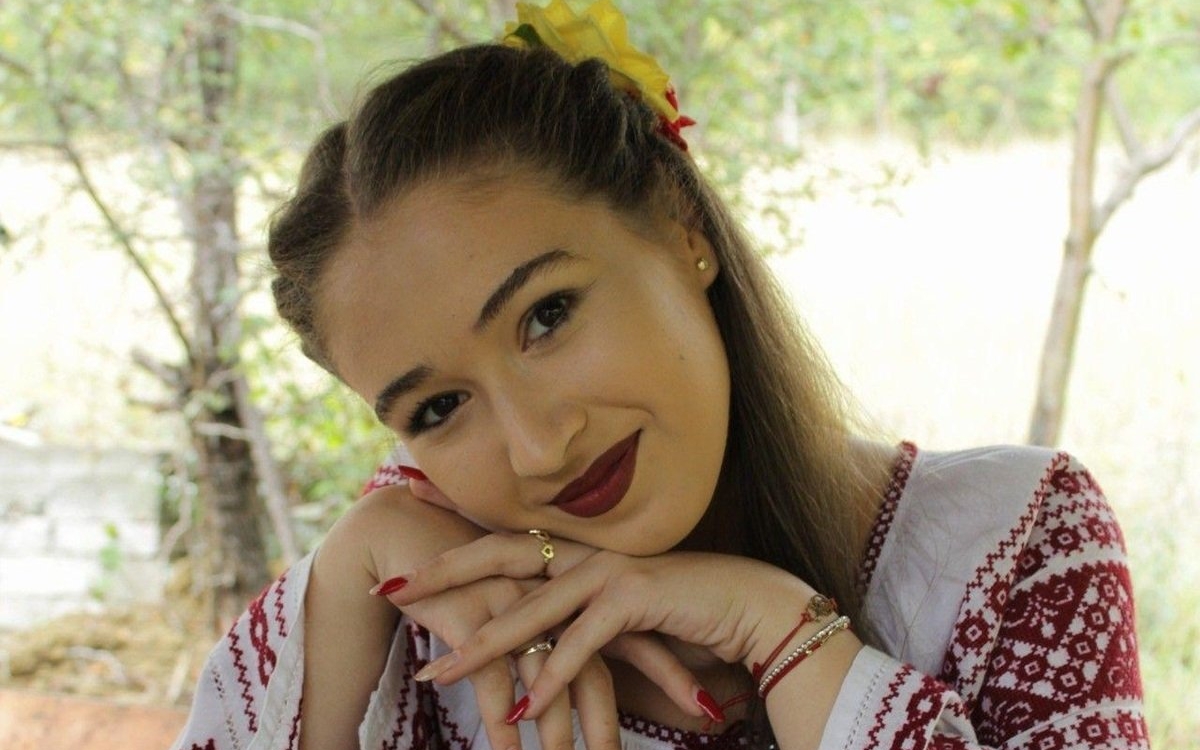 Doliu în muzica populară! Interpreta Andreea Micu a murit la numai 17 ani în urma unui AVC