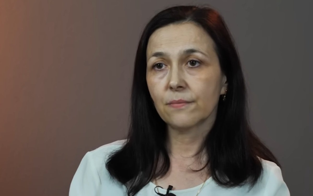 „Soțul meu este satanist. Susține că Satana este mai bun decât Dumnezeu. Timp de 19 ani am trăit în chin și tortură”, drama unei femei care riscă acum să rămână fără copii