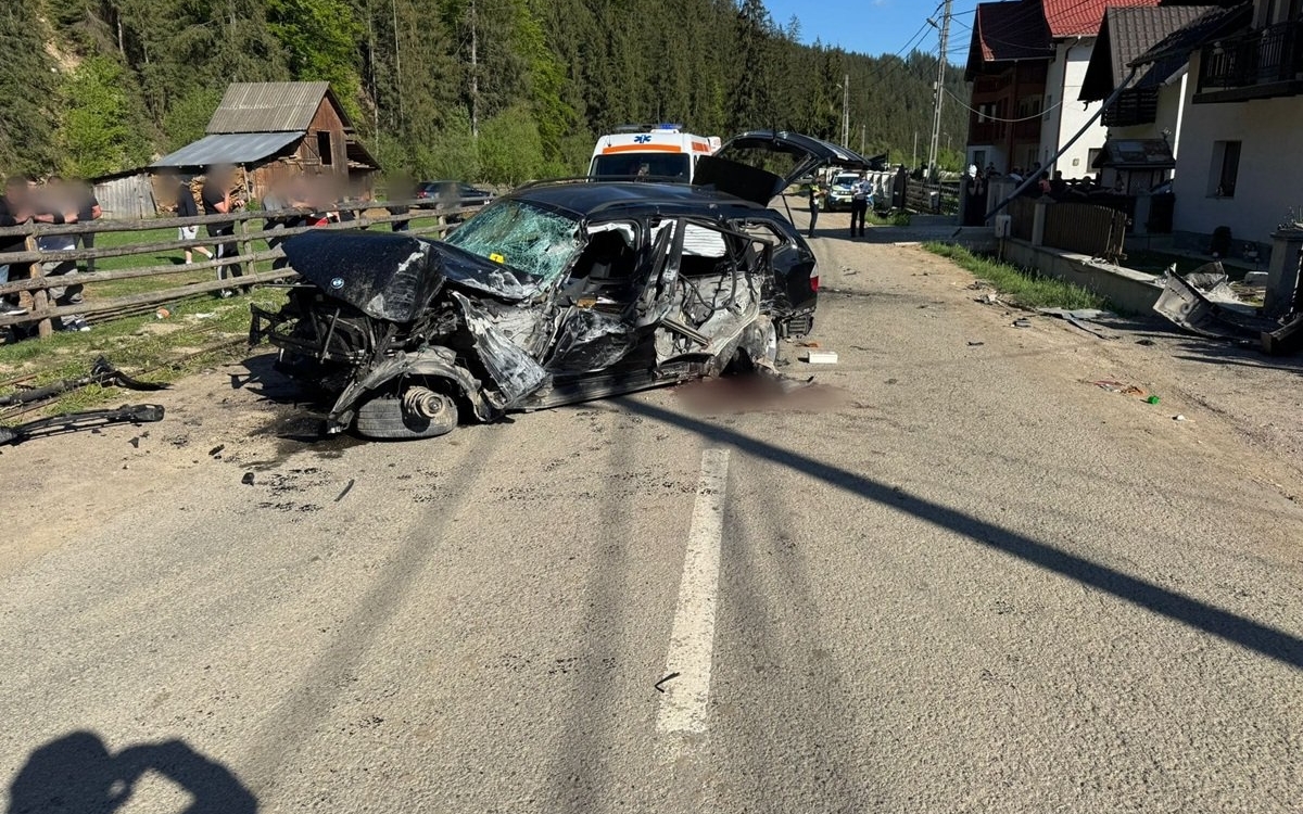 Claudiu, un tânăr de 18 ani din Suceava și-a găsit sfârșitul într-un tragic accident. Prietenul său a pierdut controlul volanului mașinii în care se aflau