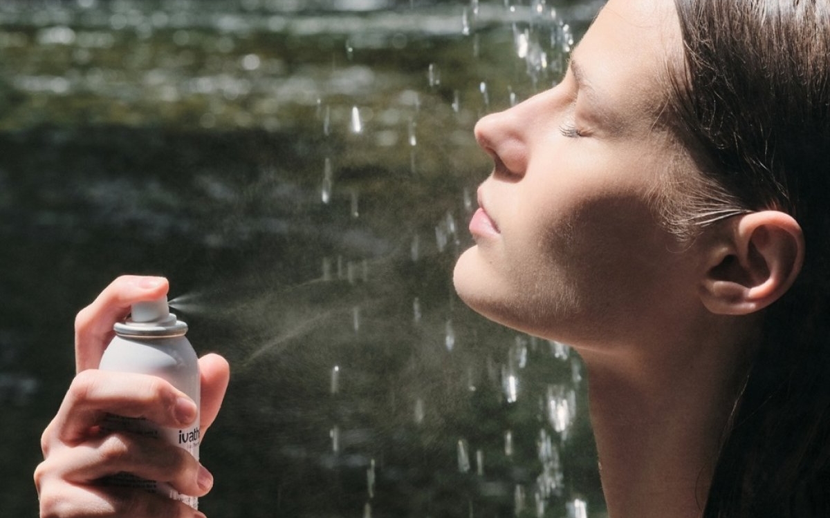 Apa termală spray: ce face, când te ajută și de ce Apa Termală Herculane e altfel