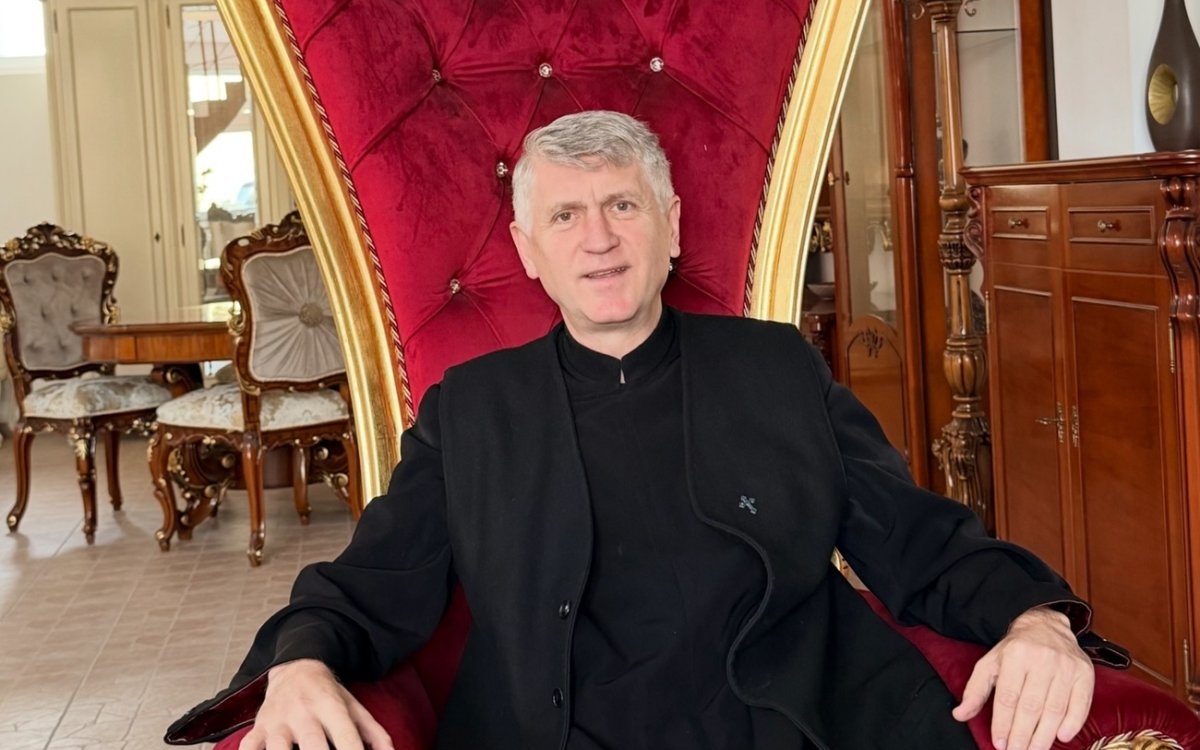Cristian Pomohaci a fost reținut de polițiști. Ce au găsit în casa lui în urma perchezițiilor