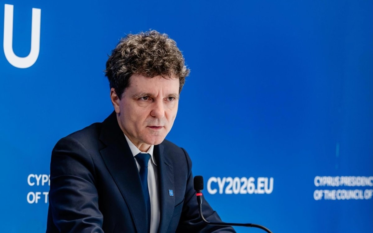 Guvernul Veștea a fost respins în Parlament. Pe cine ar putea propune Nicușor Dan în funcția de premier?