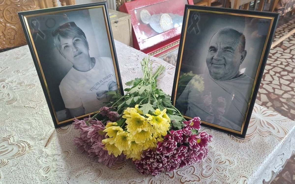 Marieta şi Vasile, doi soți din Brăila au murit într-un tragic accident rutier. Mergeau în vizită la fiul lor când remorca unui TIR s-a desprins și le-a spulberat mașina