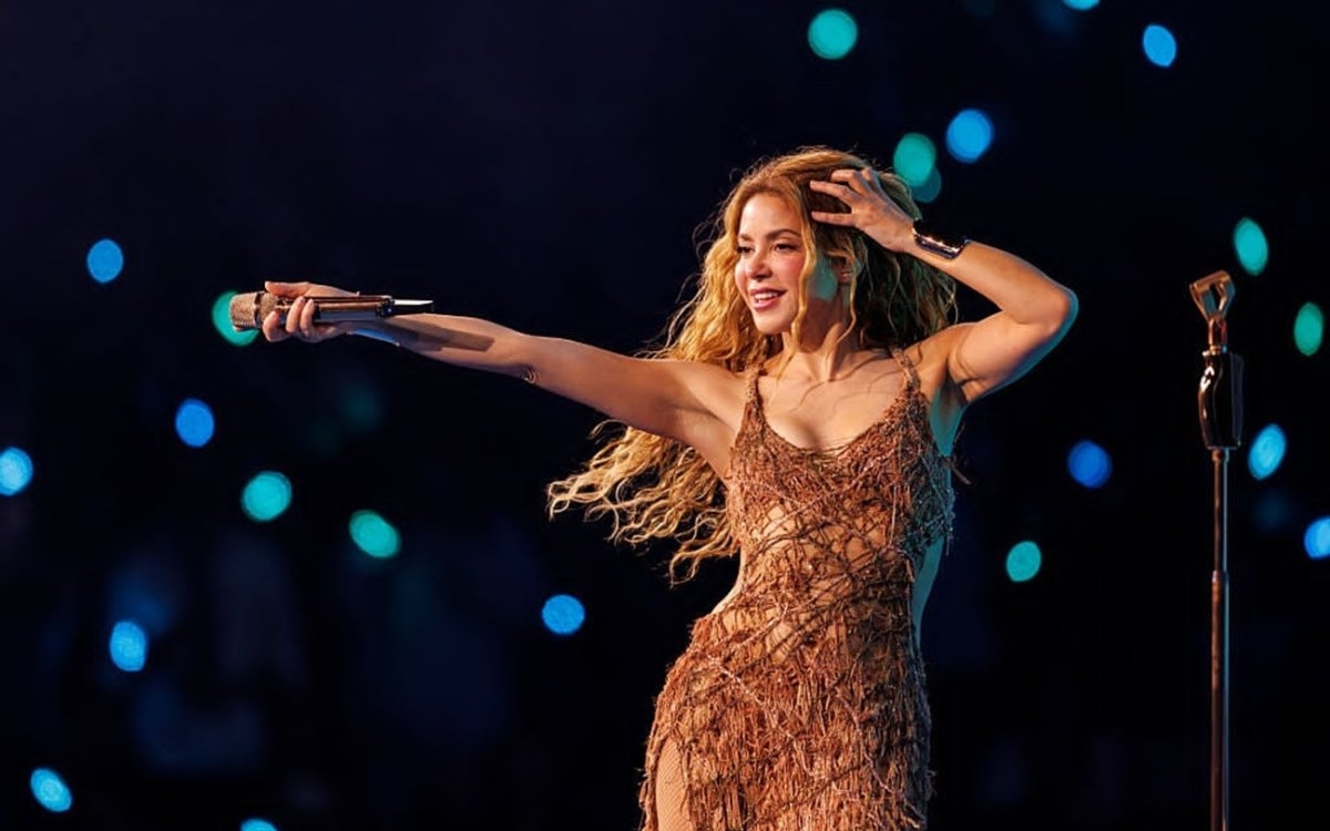 Shakira, așa cum nu a mai fost văzută vreodată. Cum au surprins-o paparazzi în costum de baie, la aproape 50 de ani