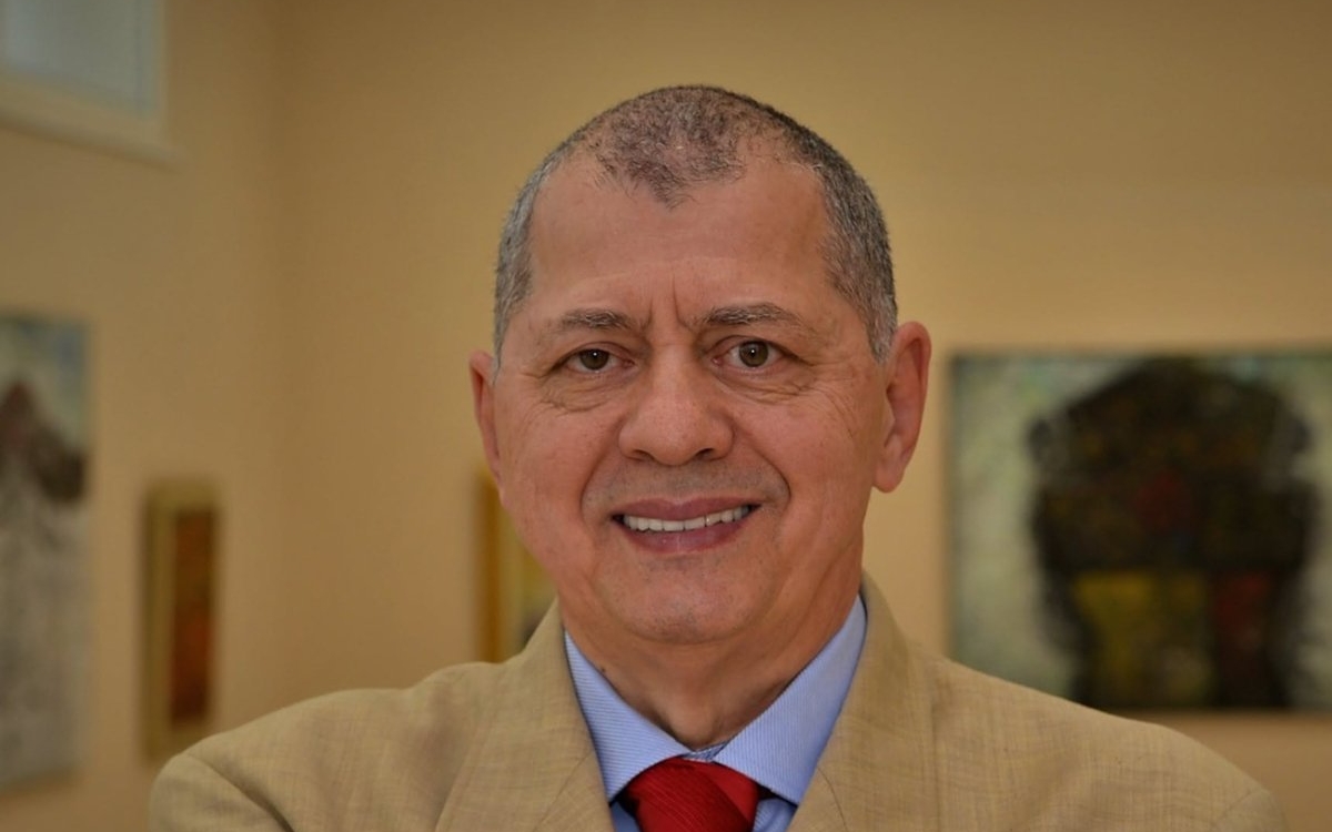 De ce nu este căsătorit Octavian Ursulescu. Motivul sincer din spatele deciziei sale: „Bărbații din lumea artistică sunt condamnați adesea la singurătate”