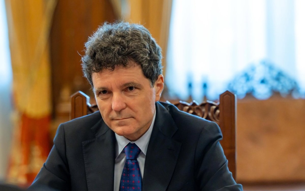 Marele absent de la Ziua Marinei, Nicușor Dan. Unde a fost surprins președintele Dan alături de Mirabela Grădinaru și cei doi copii