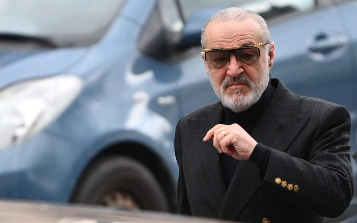 Donația uriașă făcută de Gigi Becali la Muntele Athos. Ce sumă a scos din buzunar fără să stea pe gânduri: „Să nu mai existe călugări români subjugați de greci”