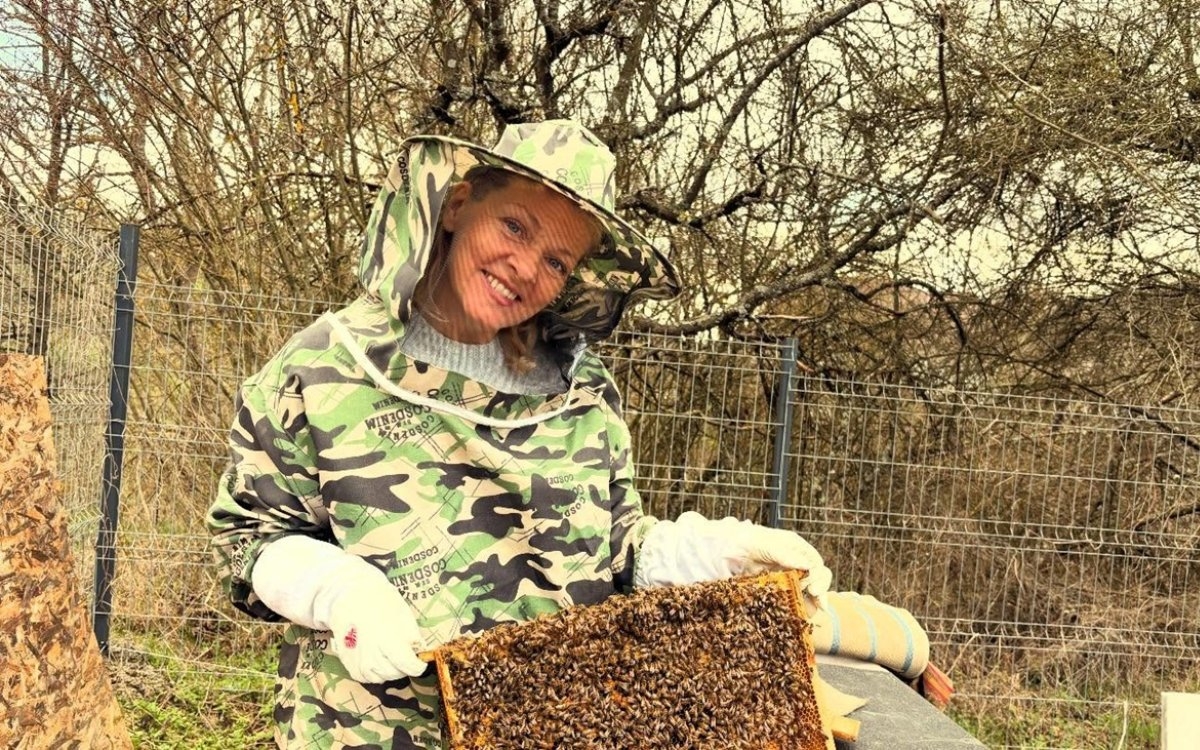 Dana Nălbaru a ajuns din nou ținta comentariilor pe internet, de această dată fiind lăudată pentru naturalețea ei. „O femeie naturală care emană frumusețe”