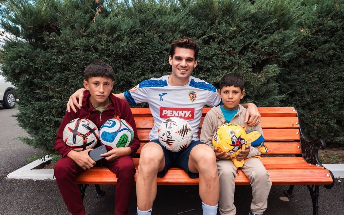 Ianis Hagi, gest impresionant pentru doi copii greu încercați de soartă: „Joacă în papuci cârpiți și legați cu sârmă”