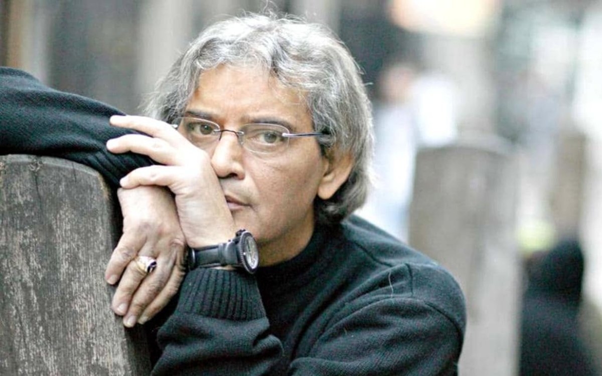 Cum arată mormântul lui Adrian Pintea, la aproape două decenii de la moartea sa. Locul de veci al actorului este în continuare plin de flori