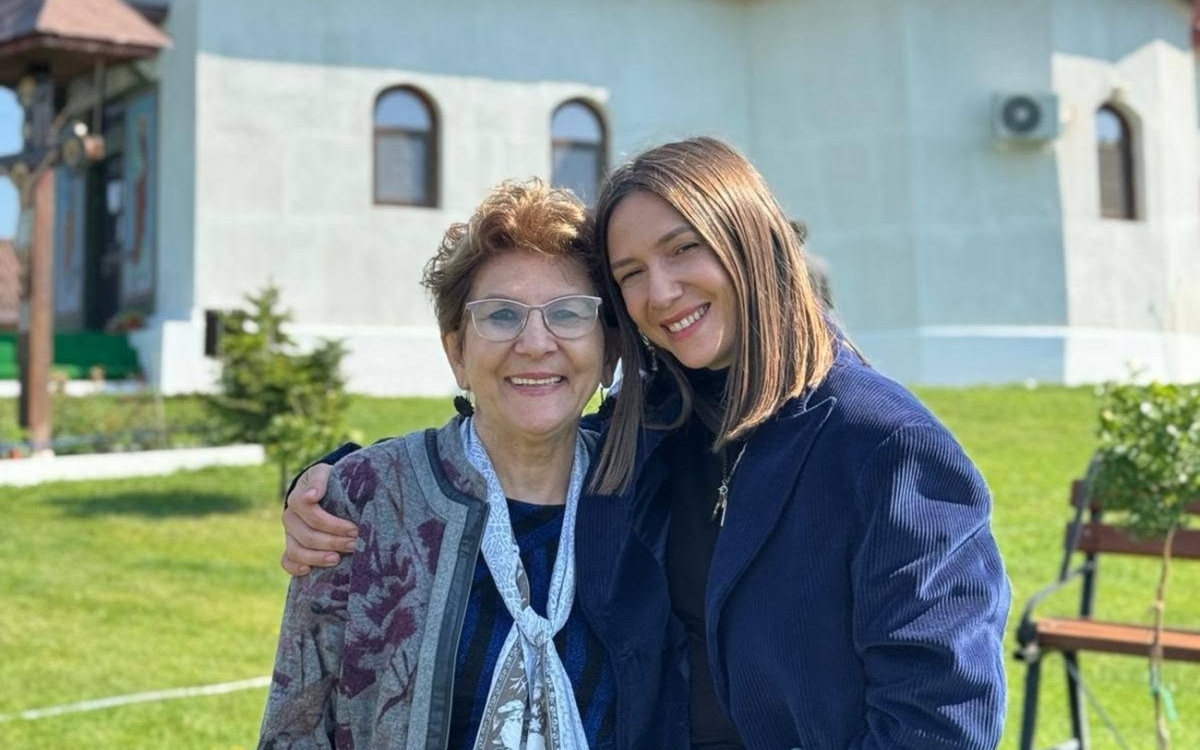 Adela Popescu a împlinit 40 de ani. Mesajul rar și deja viral venit din partea mamei sale: „Am fost răsplătiți cu un copil ca tine”