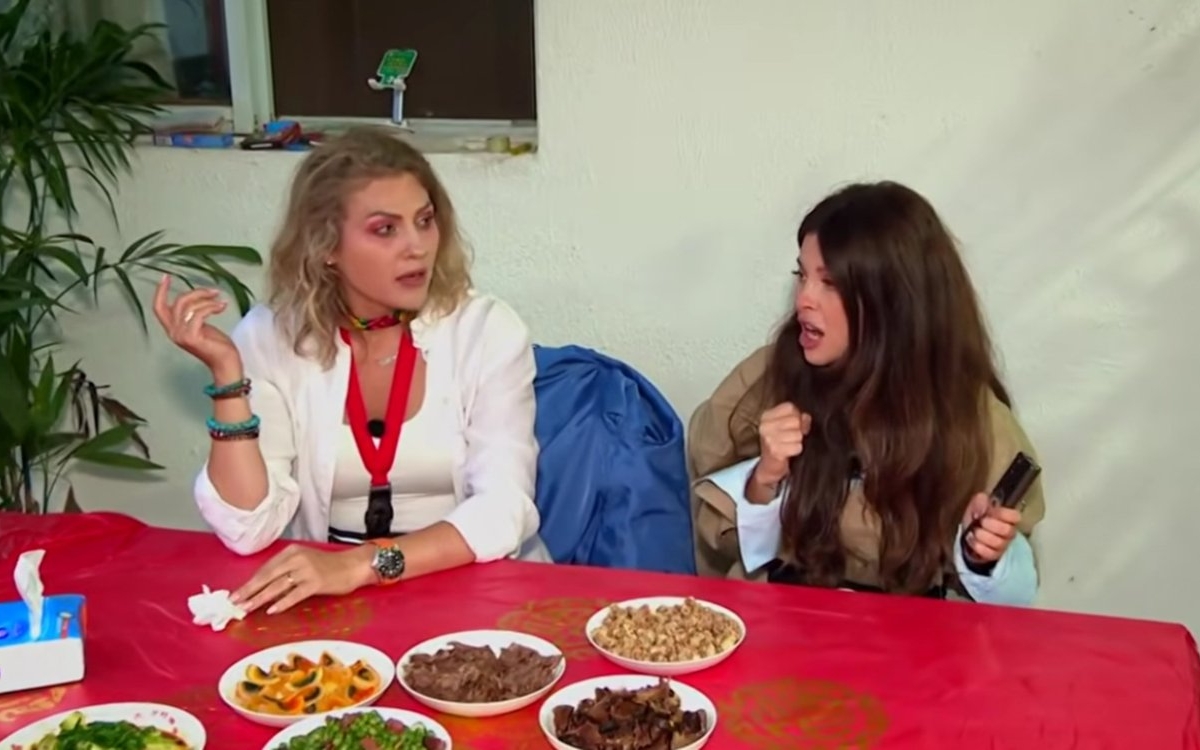 Mirela Vaida și Valerie Lungu, ceartă de proporții la Asia Express. Gazda le-a dat afară din casă: „Umilința de a fi dată afară, în miezul nopții, din pat”