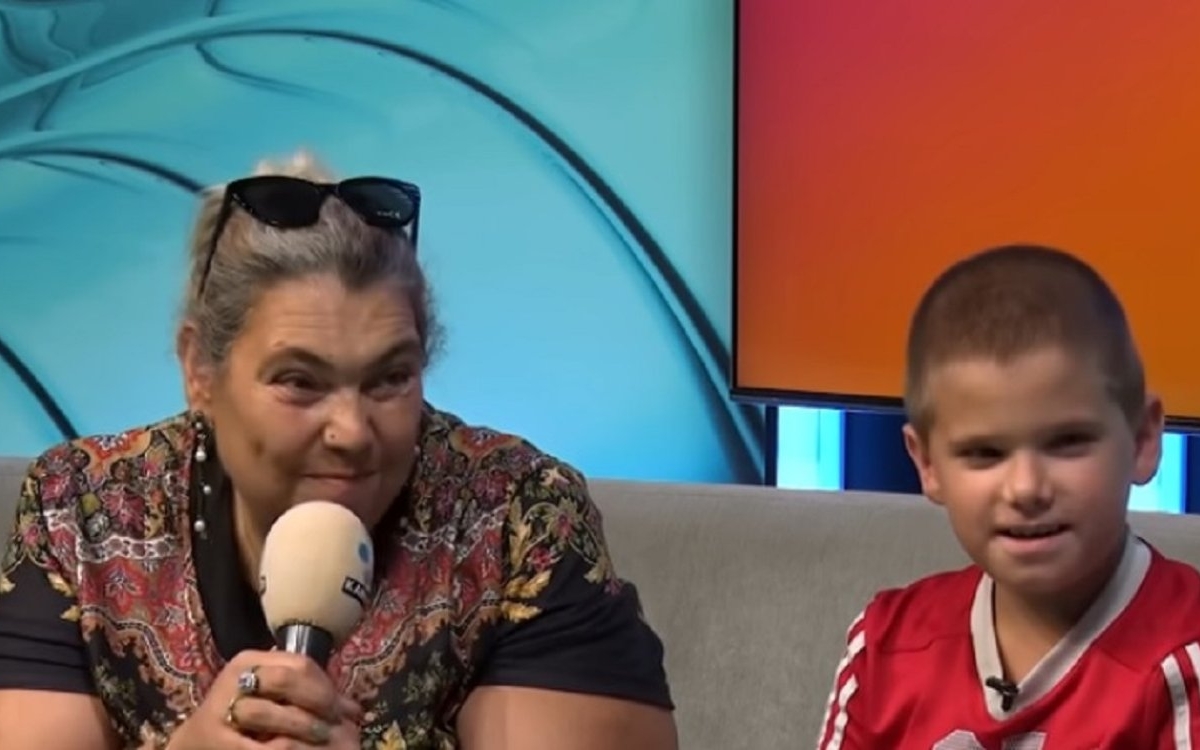 Luca, fiul Ioanei Tufaru, a împlinit 11 ani. A fost serbat cu tort și cadouri, deși mama lui susține constant că au probleme cu banii: „M-au mai ajutat și...”