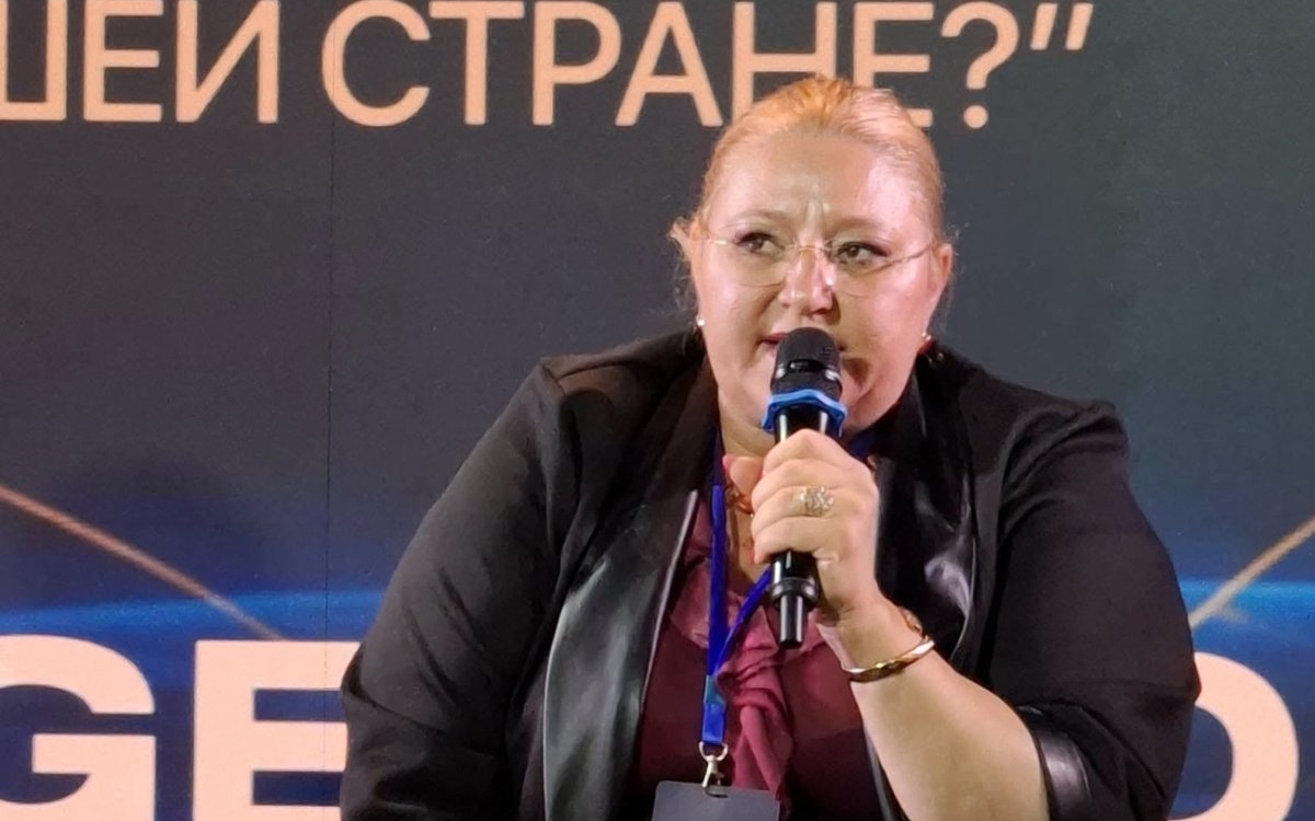 Fiica Dianei Șoșoacă a împlinit 14 ani. Cum arată Thais și ce urare emoționantă i-a transmis mama ei: „Dumnezeu să fie cu tine toată viața”