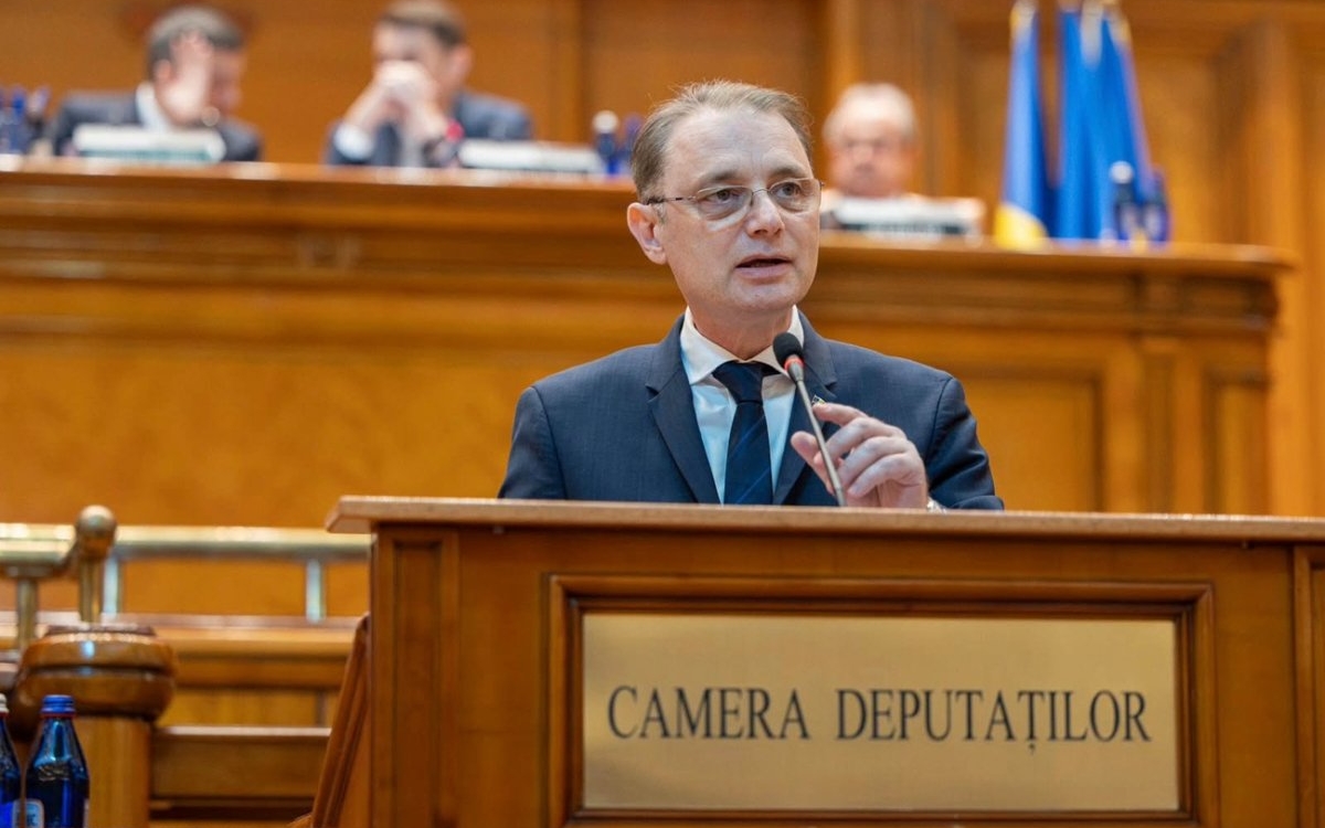 România are un nou Guvern. Luca Niculescu: „Vin cu un guvern care aduce bani și investiții în țară”