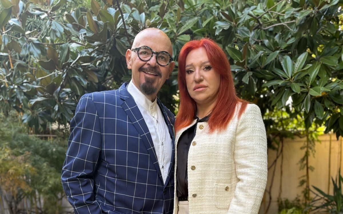 Sărbătoare în familia lui Cristian Piedone. A aniversat 39 de ani de căsnicie alături de frumoasa Iulia: „Ai fost acolo când ne-a fost greu, ai zâmbit când poate sufletul îți plângea"