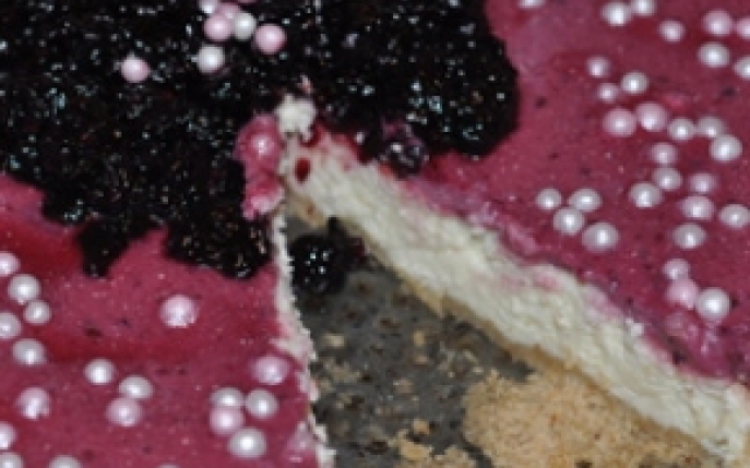 Cum sa prepari cheesecake cu glazura din mure