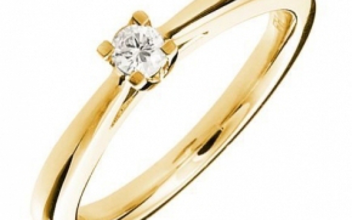 CADOU de 8 martie: Castiga un inel cu diamant in valoare de 1.000 lei
