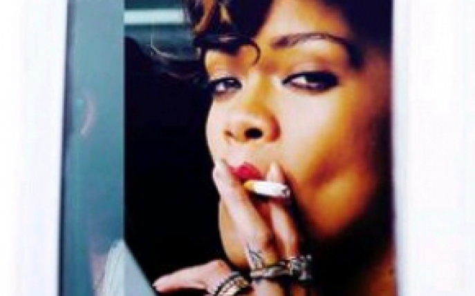 Desi are totul Rihanna este extrem de nefericita