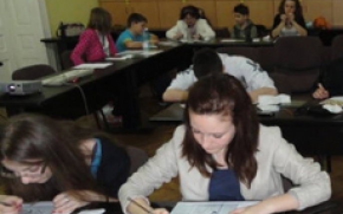 Cercul Micilor Iconari poposeste la Muzeul National al Unirii din Alba Iulia