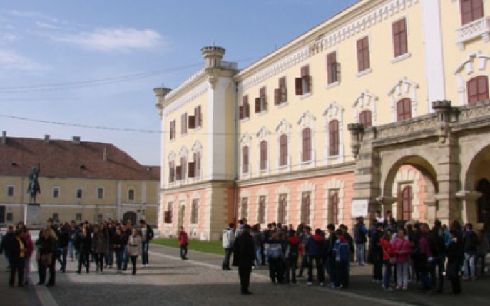 Muzeul National al Unirii din Alba Iulia a inregistrat o crestere spectaculoasa a publicului vizitator