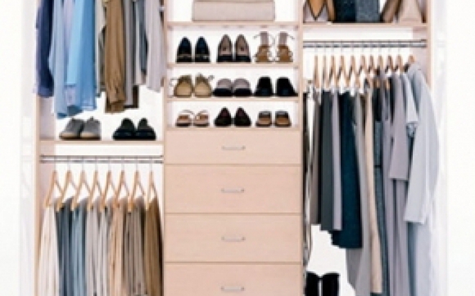 Cele mai bune trucuri pentru a-ti organiza garderoba