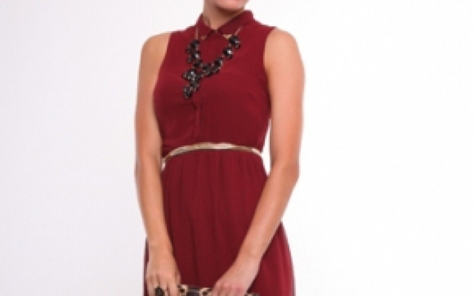 Cum sa porti aceeasi rochie in doua stiluri diferite: office vs. glam