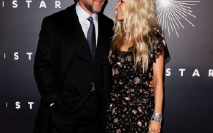 Russell Crowe renunta la casnicia sa fericita?