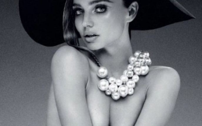 Miranda Kerr a pozat topless