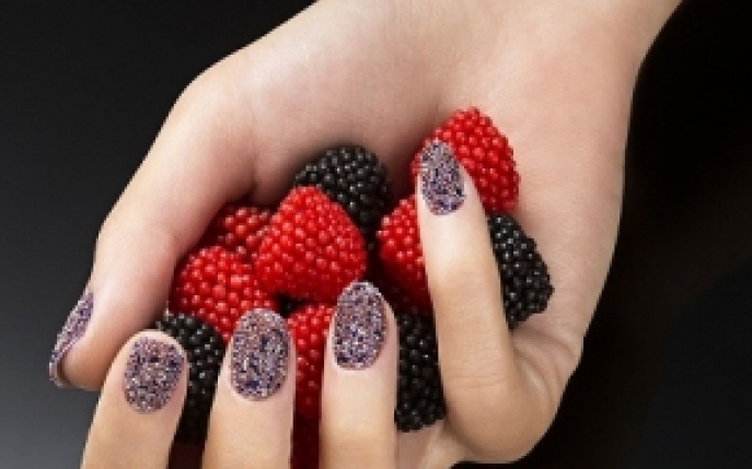 Manichiura tip caviar: totul despre noua tendinta de beauty