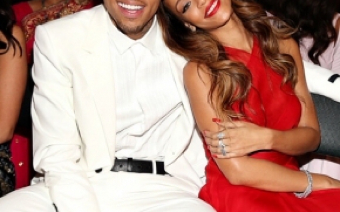 De ce s-au despartit Rihanna si Chris Brown