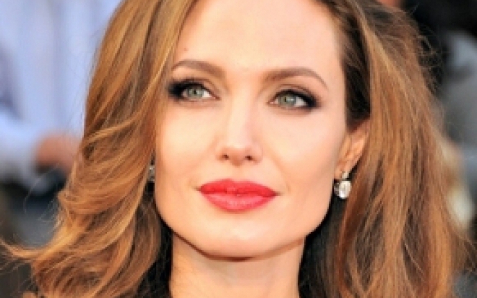 Angelina a avut cancer? Afla adevarul! 