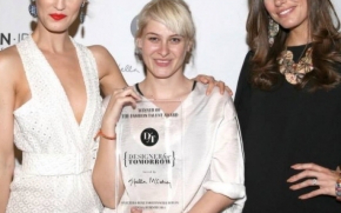 Ioana Ciolacu, premiata la Berlin Fashion Week de Stella McCartney