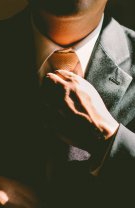 Bărbații mint sexul opus cu mai multă ușurință